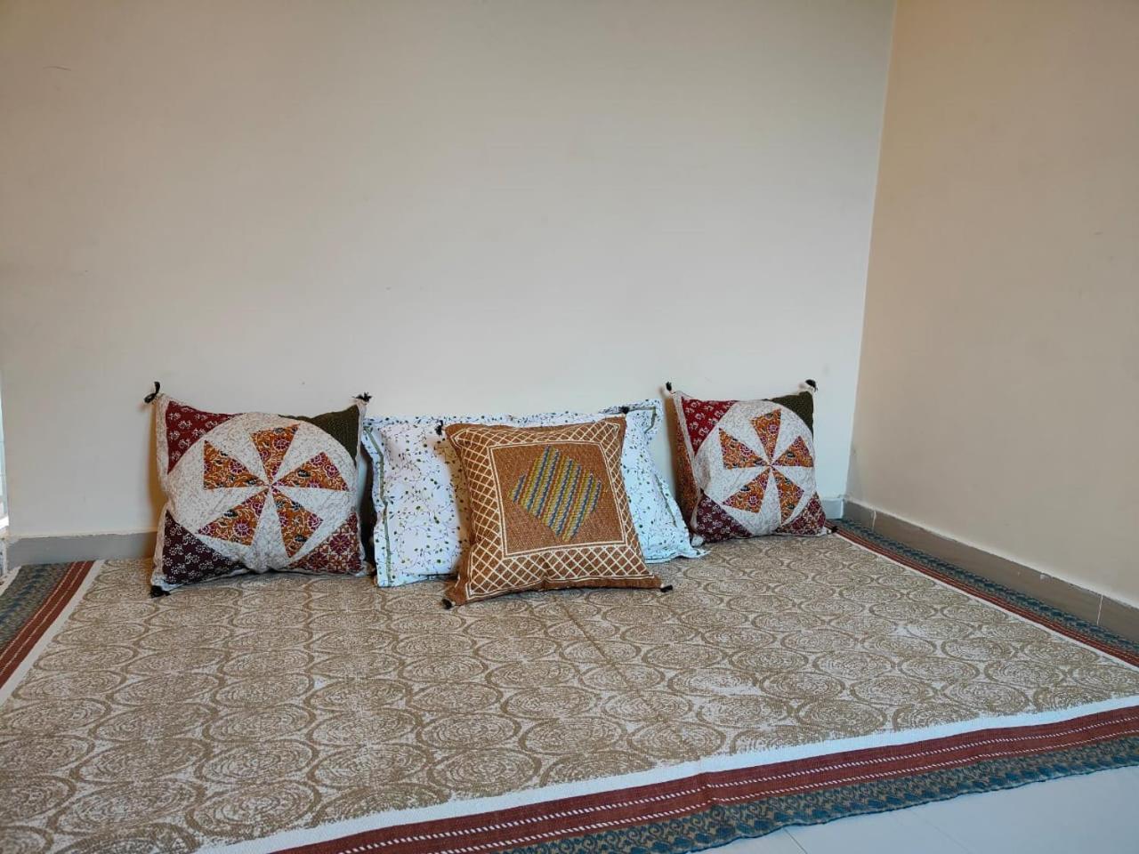 Aditya Homestay Bir-Billing Surrounded By Mountains Εξωτερικό φωτογραφία