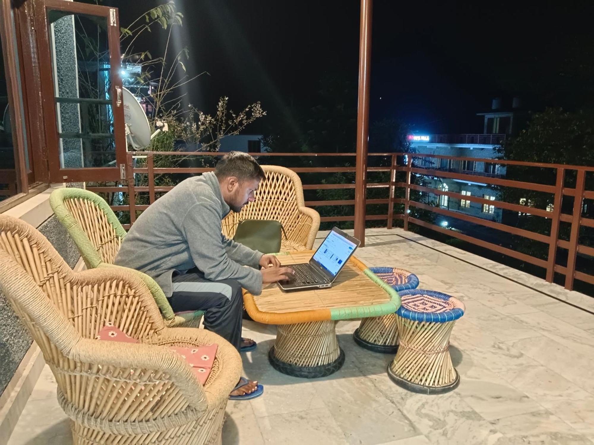Aditya Homestay Bir-Billing Surrounded By Mountains Εξωτερικό φωτογραφία