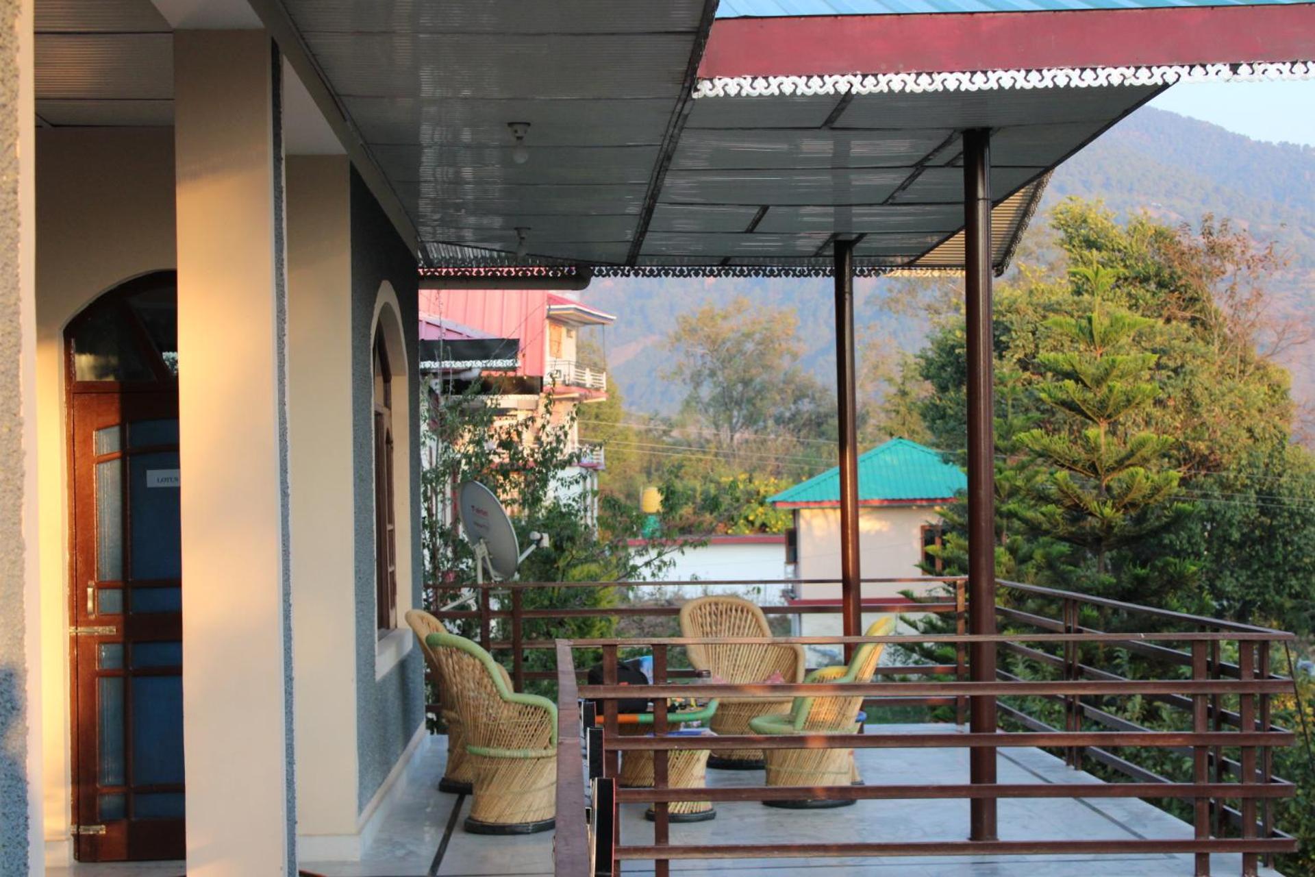 Aditya Homestay Bir-Billing Surrounded By Mountains Εξωτερικό φωτογραφία